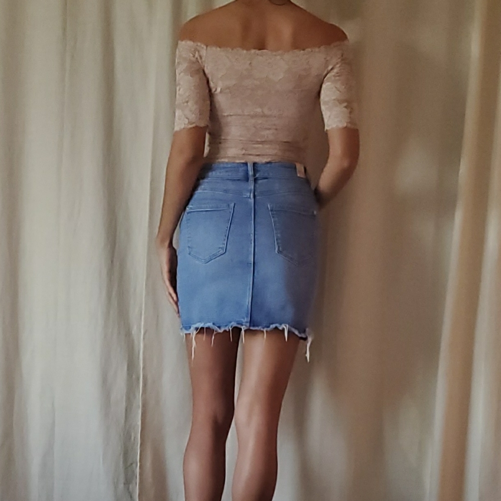Guess nude lace bodysuit